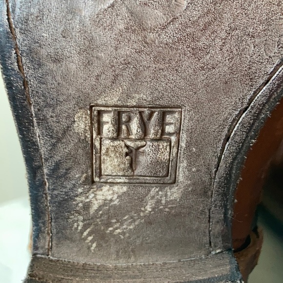 NWT FRYE CARSON HARNESS COGNAC TALL BOOTS SIZE 7M